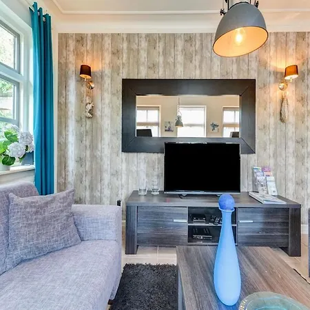 Pleasant In With Garden Apartment