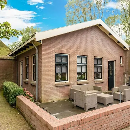 Cosy Apartment Near The Beach * Sint Maartensbrug
