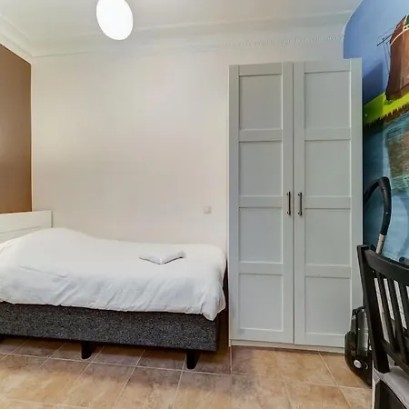 Pleasant In With Garden Apartment Sint Maartensbrug